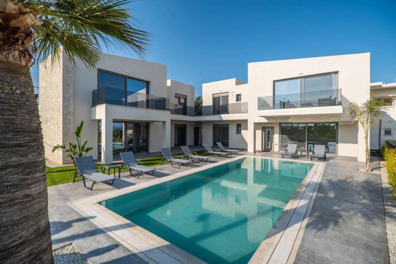 Jarko Luxury Houses Argoulidhes Exterior photo